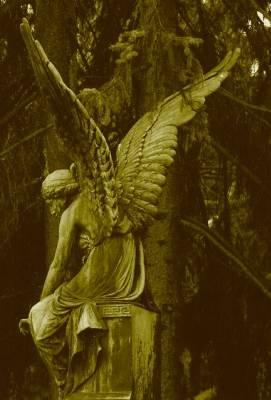 statue